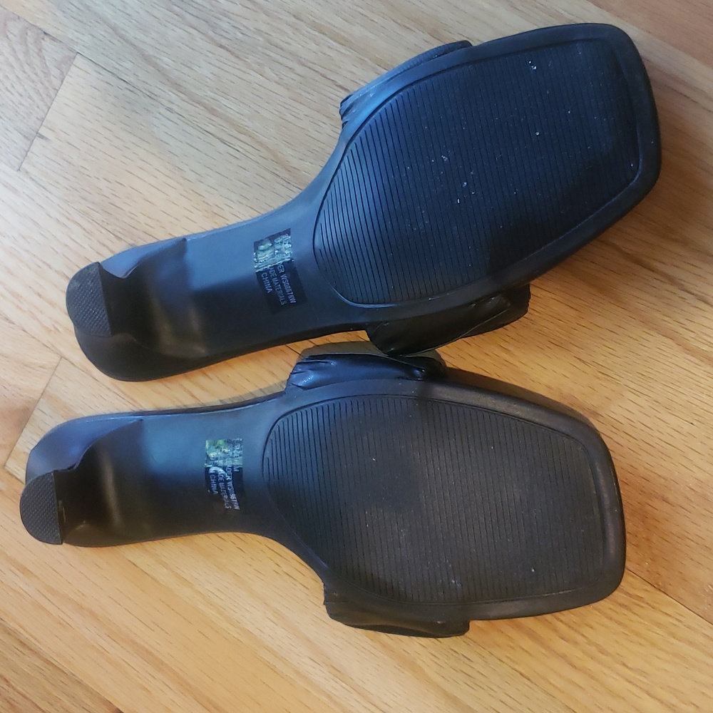 Women's shoes - Picture 3 of 4